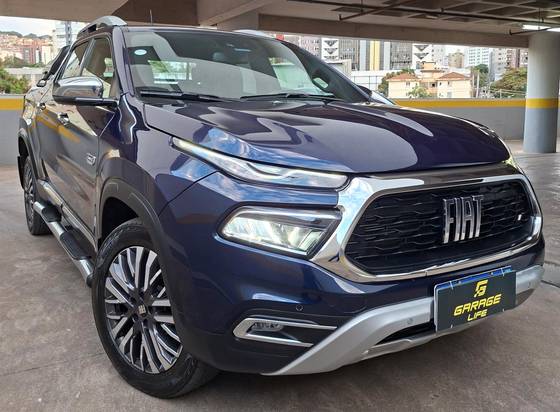 FIAT TORO 2.0 16V TURBO DIESEL RANCH 4WD AT9 FIAT TORO 2.0 16V TURBO DIESEL RANCH 4WD AT9